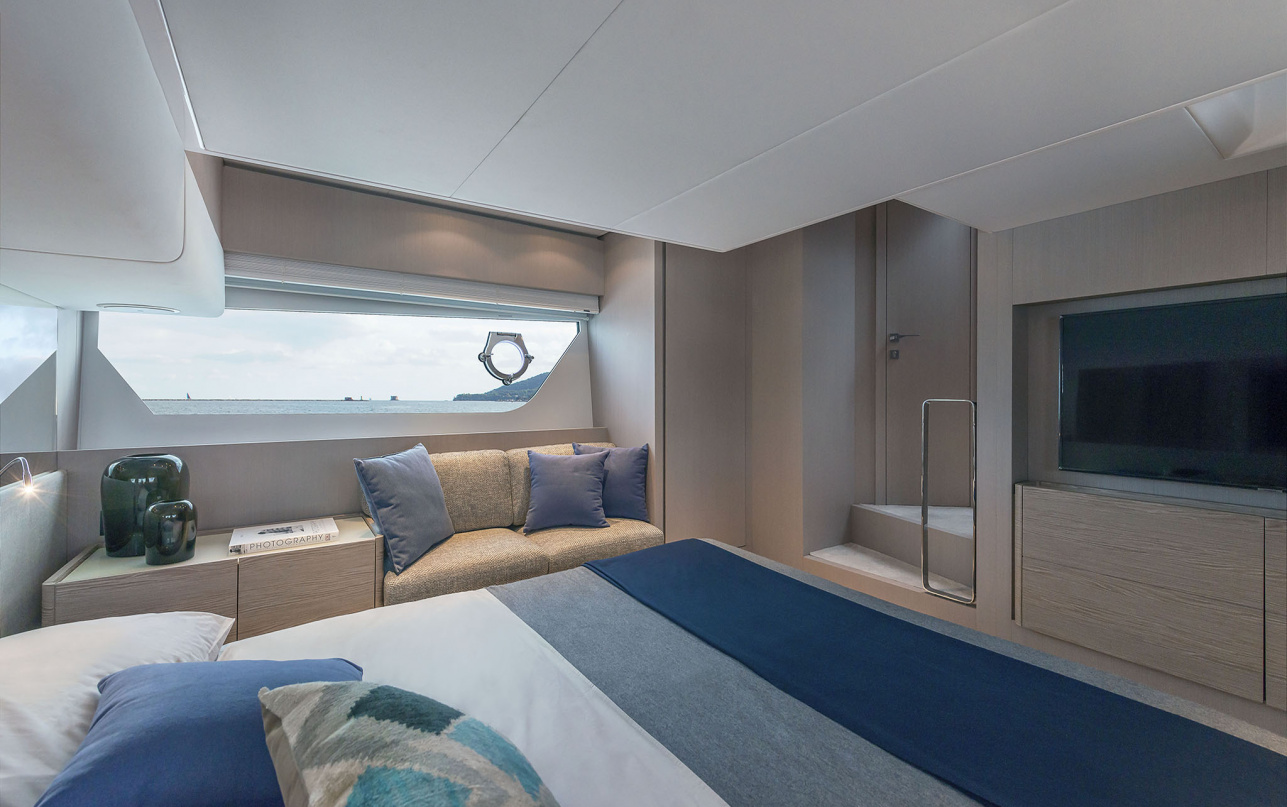 Яхта Ferretti Yachts 500 фото 2.8