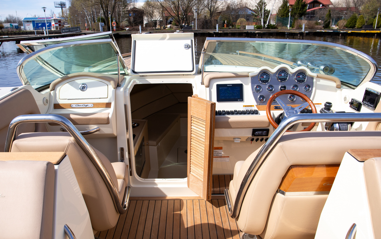 Катер Chris-Craft Corsair 34 фото 1.25