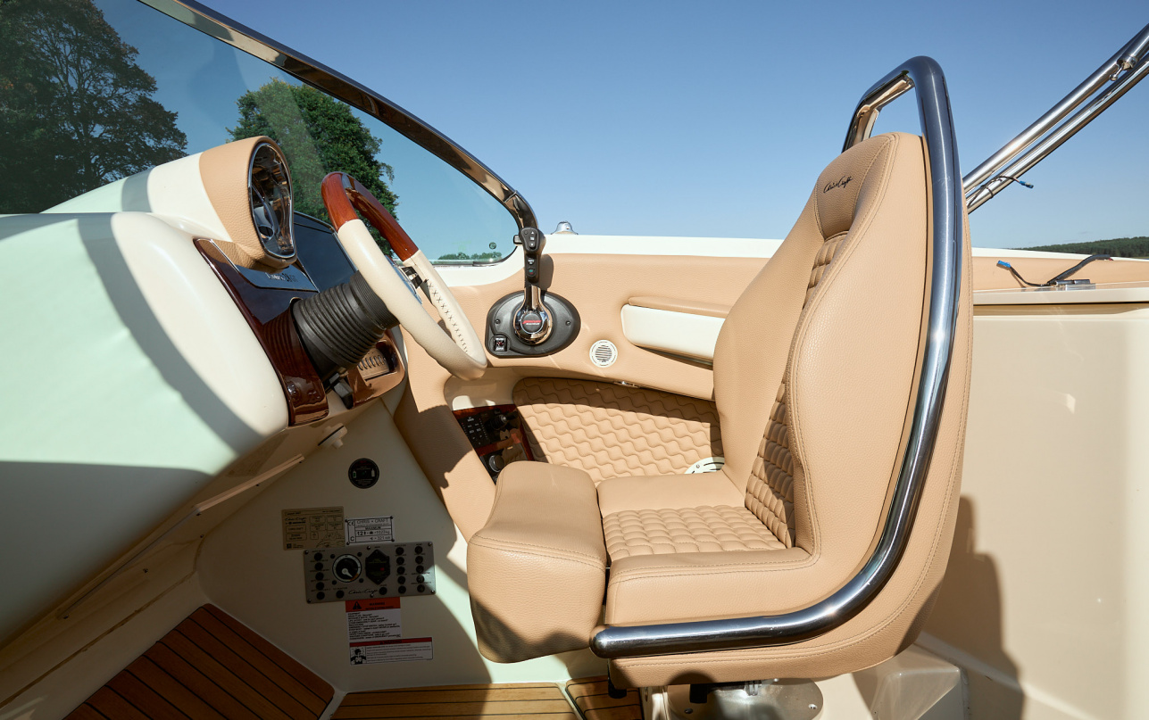 Катер Chris-Craft Launch 28 GT фото 2.10