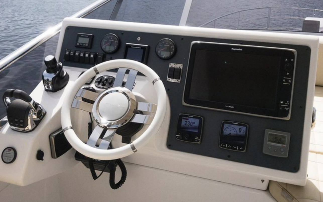 Яхта Azimut Azimut 54 фото 1.7