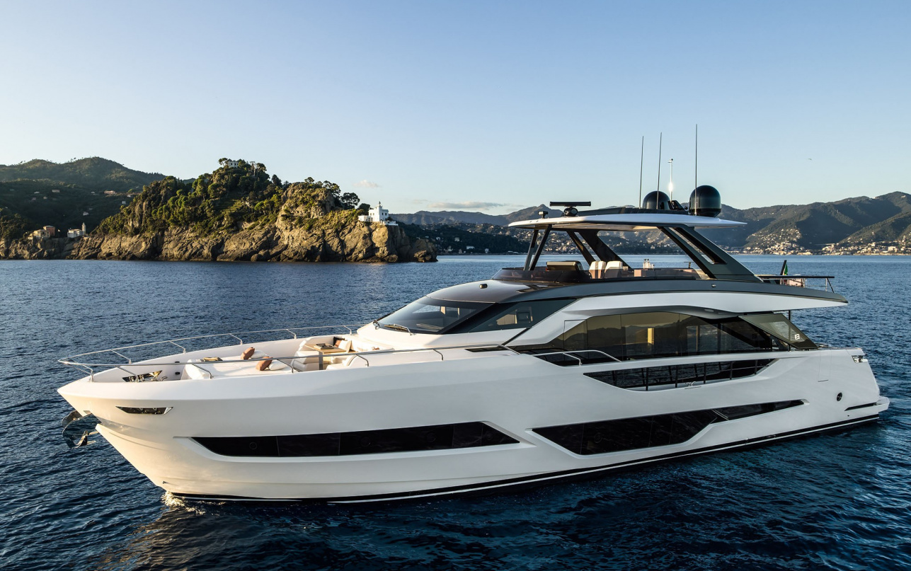 Яхта Ferretti Yachts 800 фото 1.4