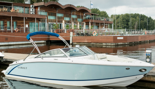 Катер Cobalt Bowrider R3