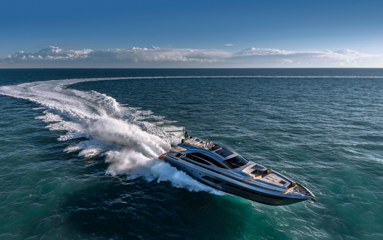 Яхта Pershing 8x фото 1.5