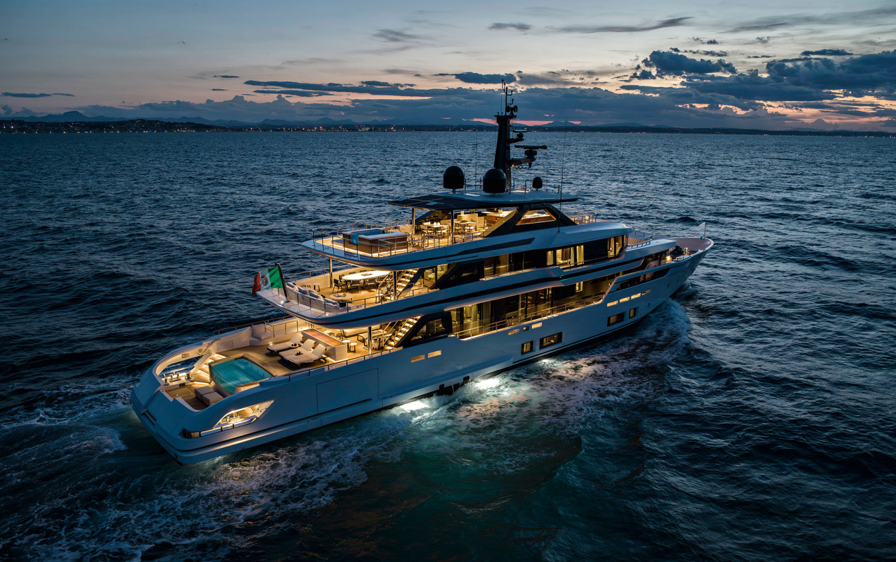 Яхта Custom Line 50 фото 1.5