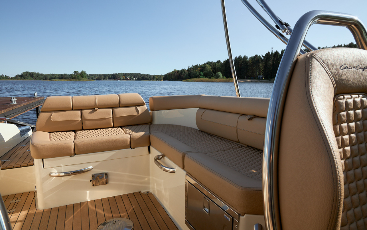 Катер Chris-Craft Launch 28 GT фото 2.12