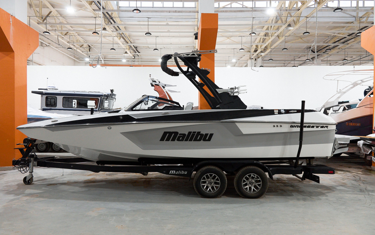 Катер буксировщик Malibu 23 MXZ фото 1.1