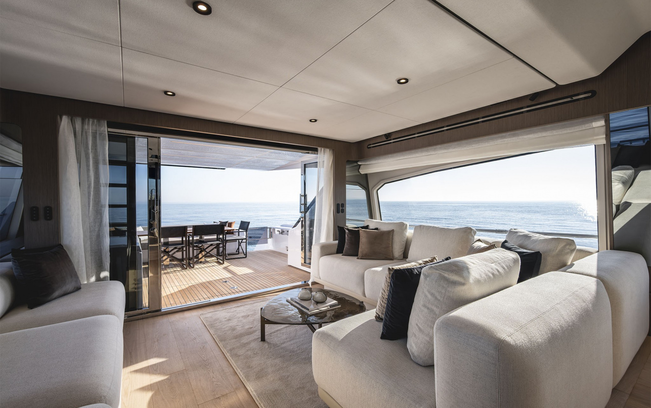 Яхта Ferretti Yachts 720 New фото 2.14