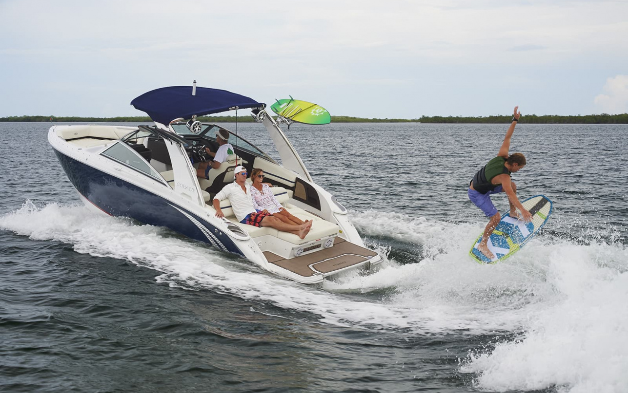 Катер Cobalt R7 WSS SURF фото 1.4