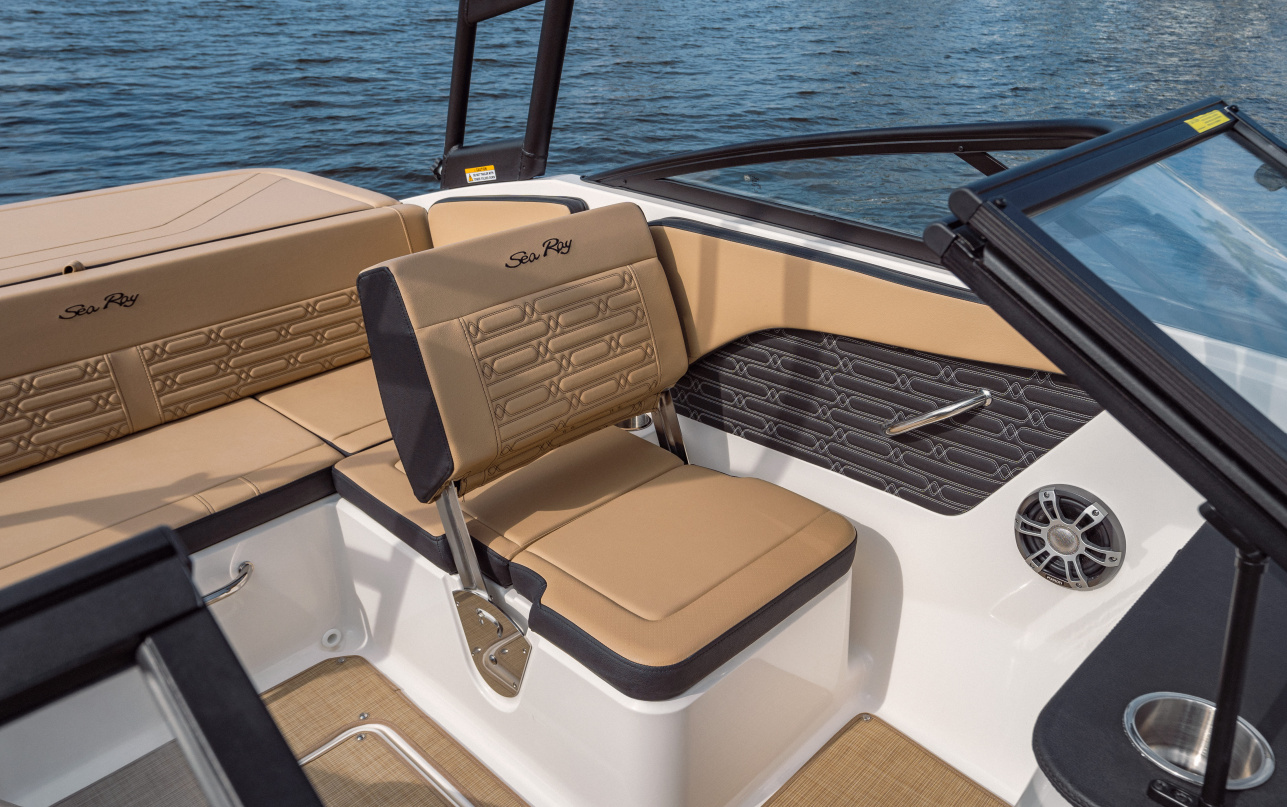 Катер Sea Ray 190 SPX фото 1.10