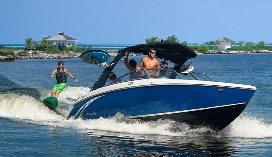 Катер Cobalt R5 WSS Surf