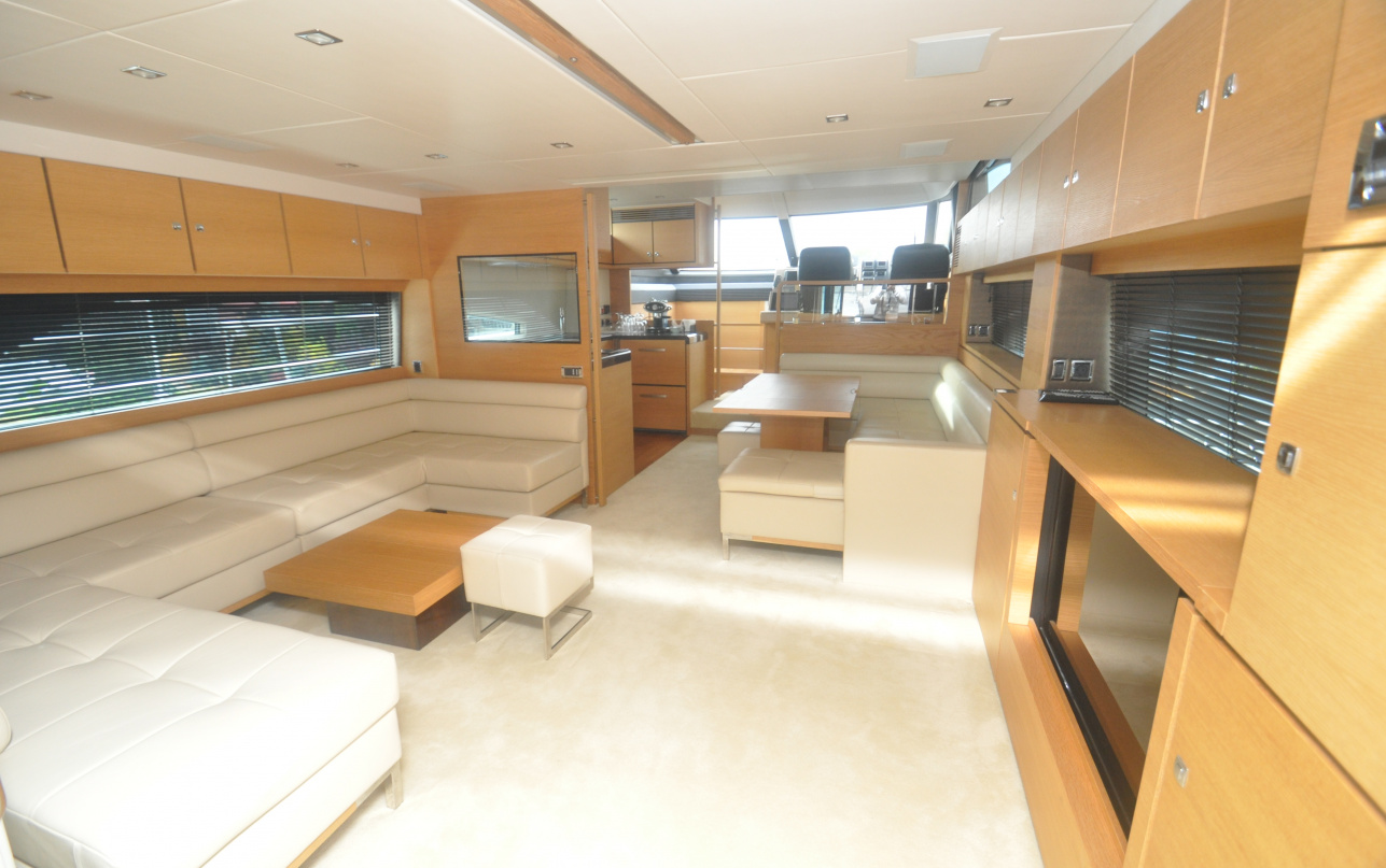 Яхта Fairline Squadron 65 фото 2.2