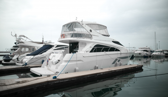 Яхта Marquis 560