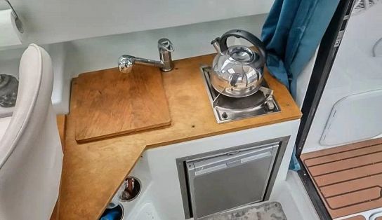 Катер Velvette 23 Active Sedan