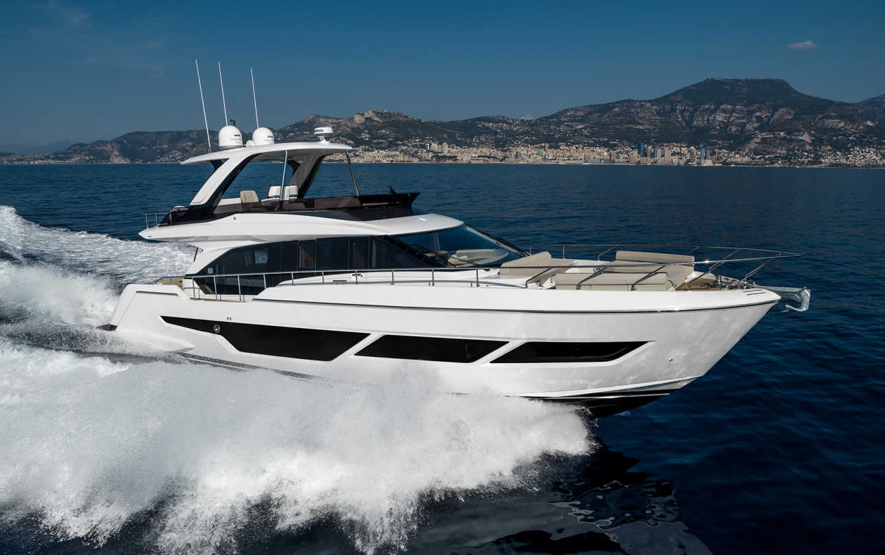 Яхта Ferretti Yachts 670 фото 1.3