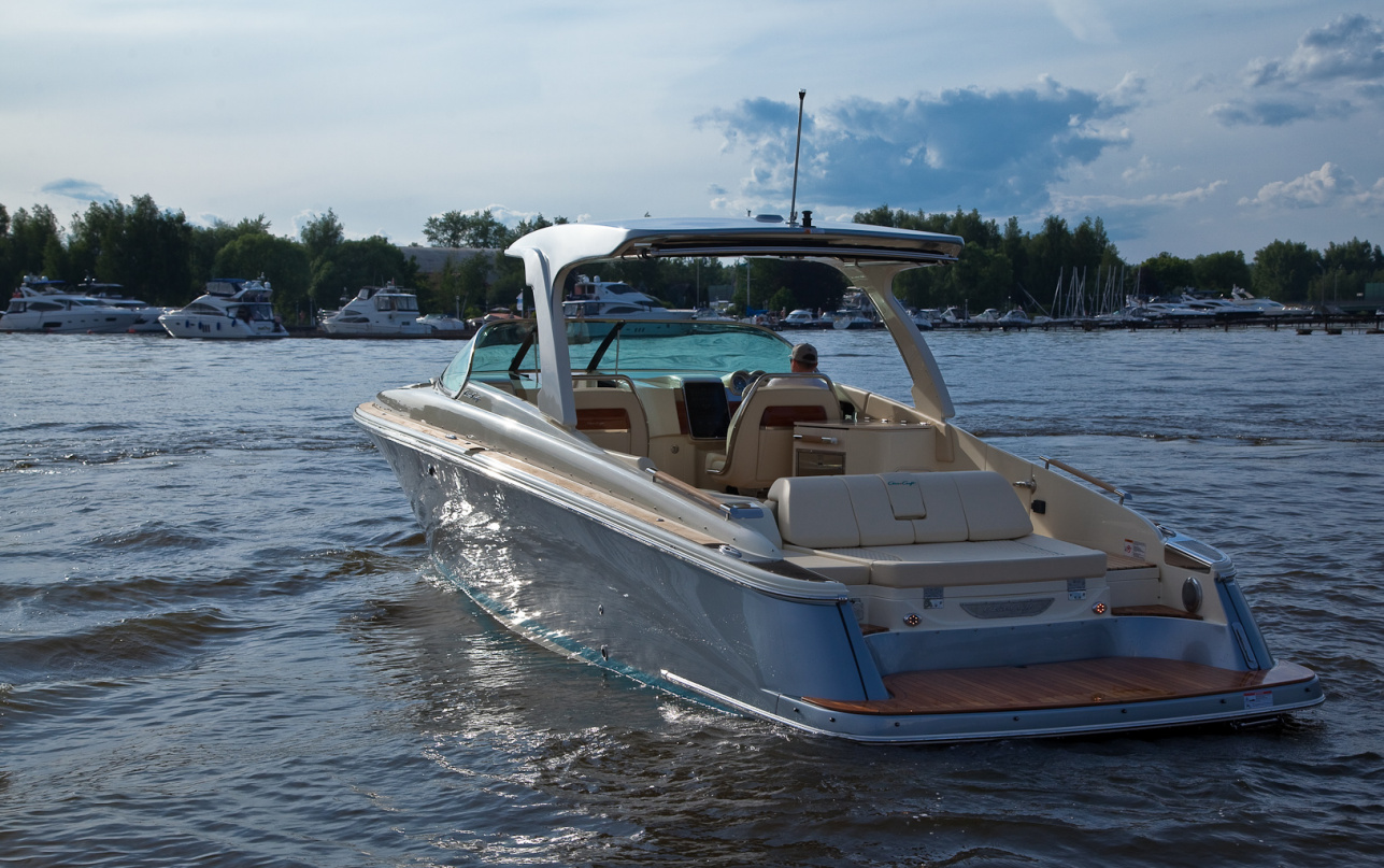 Катер Chris-Craft Launch 35 GT SURF фото 2.17