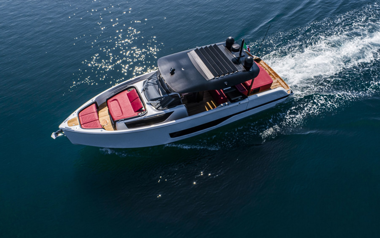 Яхта Cranchi A46 LUXURY TENDER фото 1.4