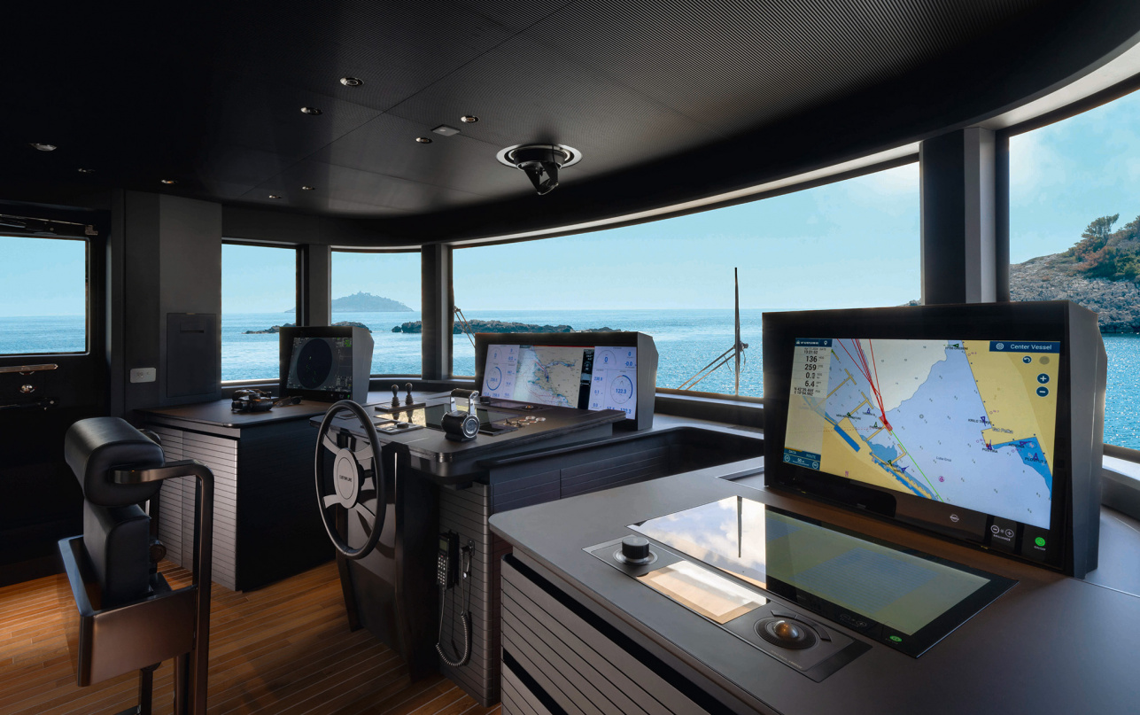 Яхта Custom Line Navetta 38 фото 2.25