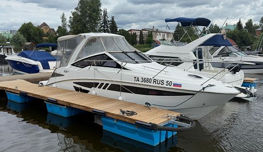 Катер Cobrey 28 SC