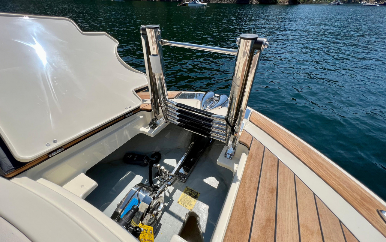 Катер Chris-Craft Launch 35 GT фото 2.6