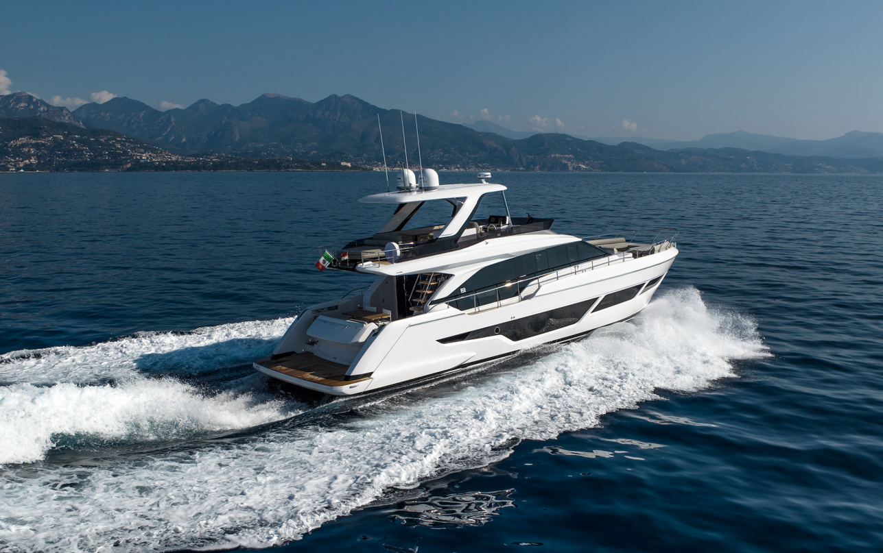 Яхта Ferretti Yachts 670 фото 1.4
