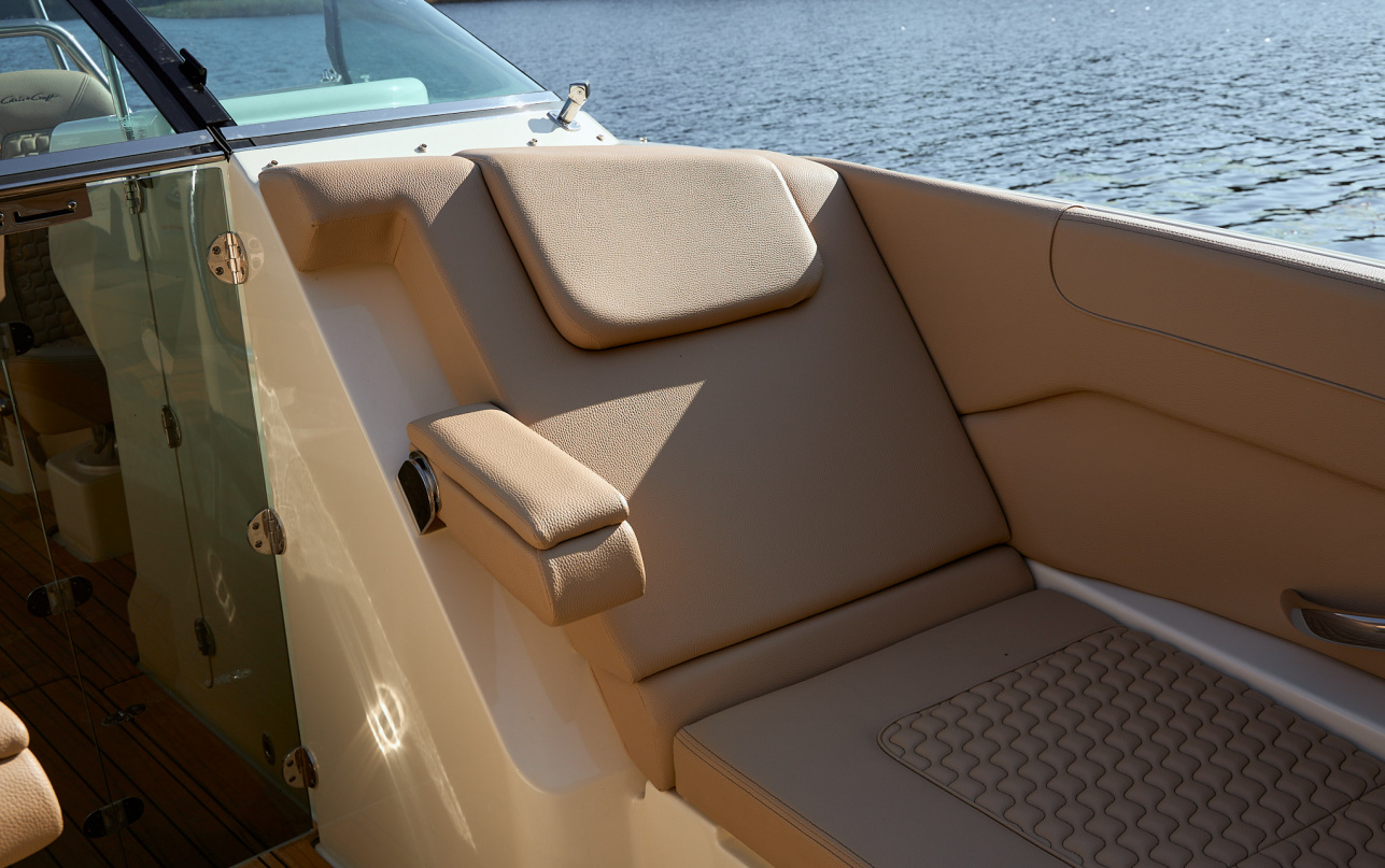 Катер Chris-Craft Launch 28 GT фото 2.4