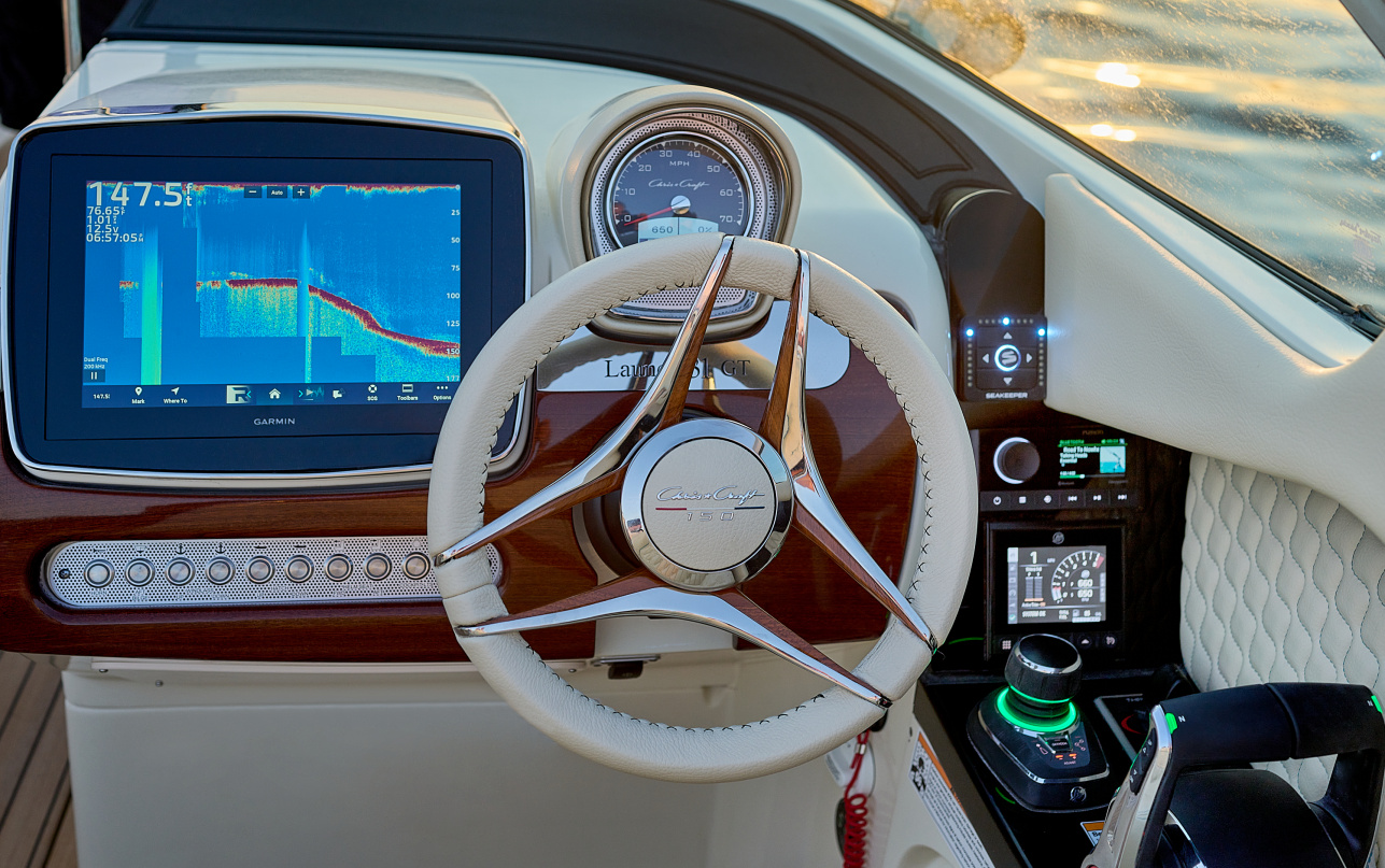 Катер Chris-Craft Launch 31GT фото 2.14