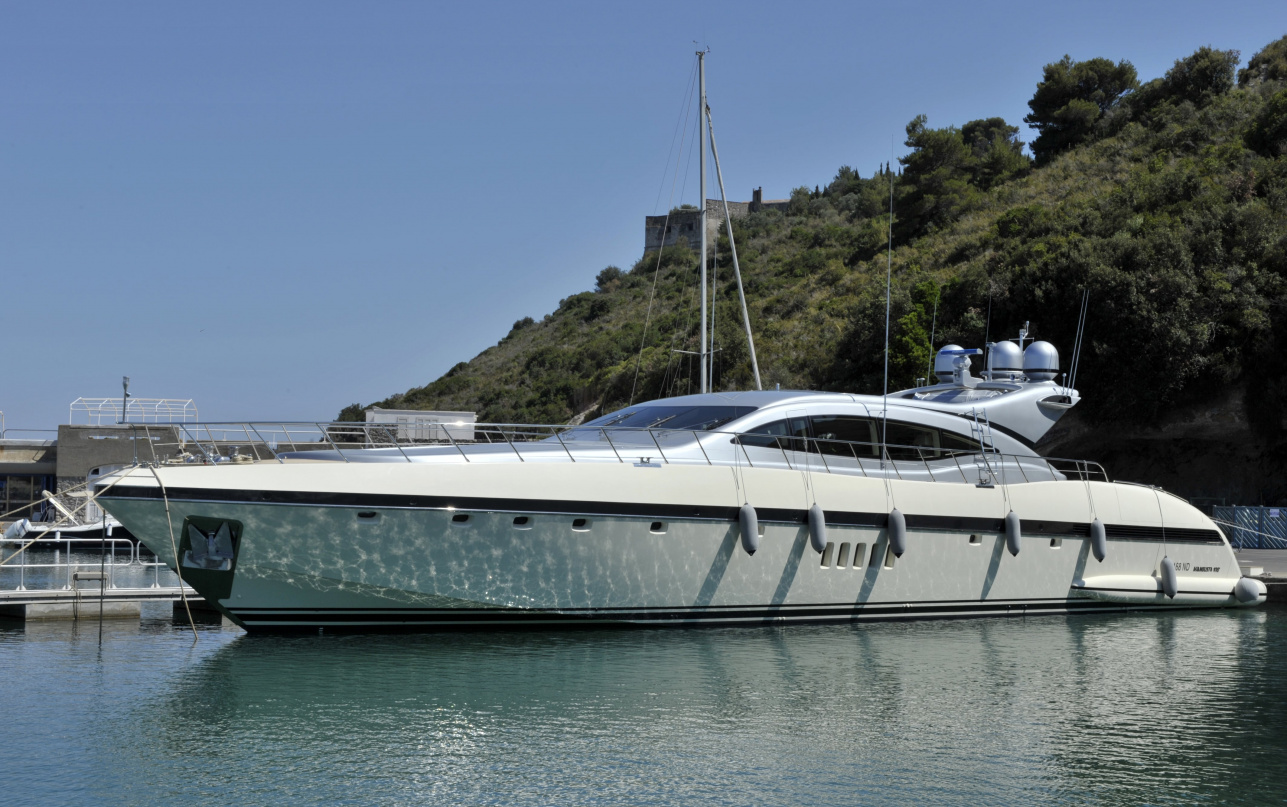Яхта Mangusta 108 #23 Becool (Carefully used) фото 1.1