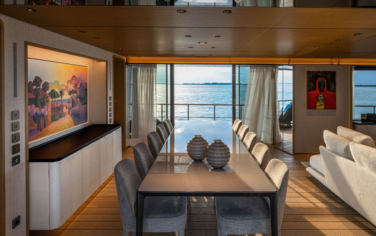 Яхта Custom Line Navetta 38 фото 2.10