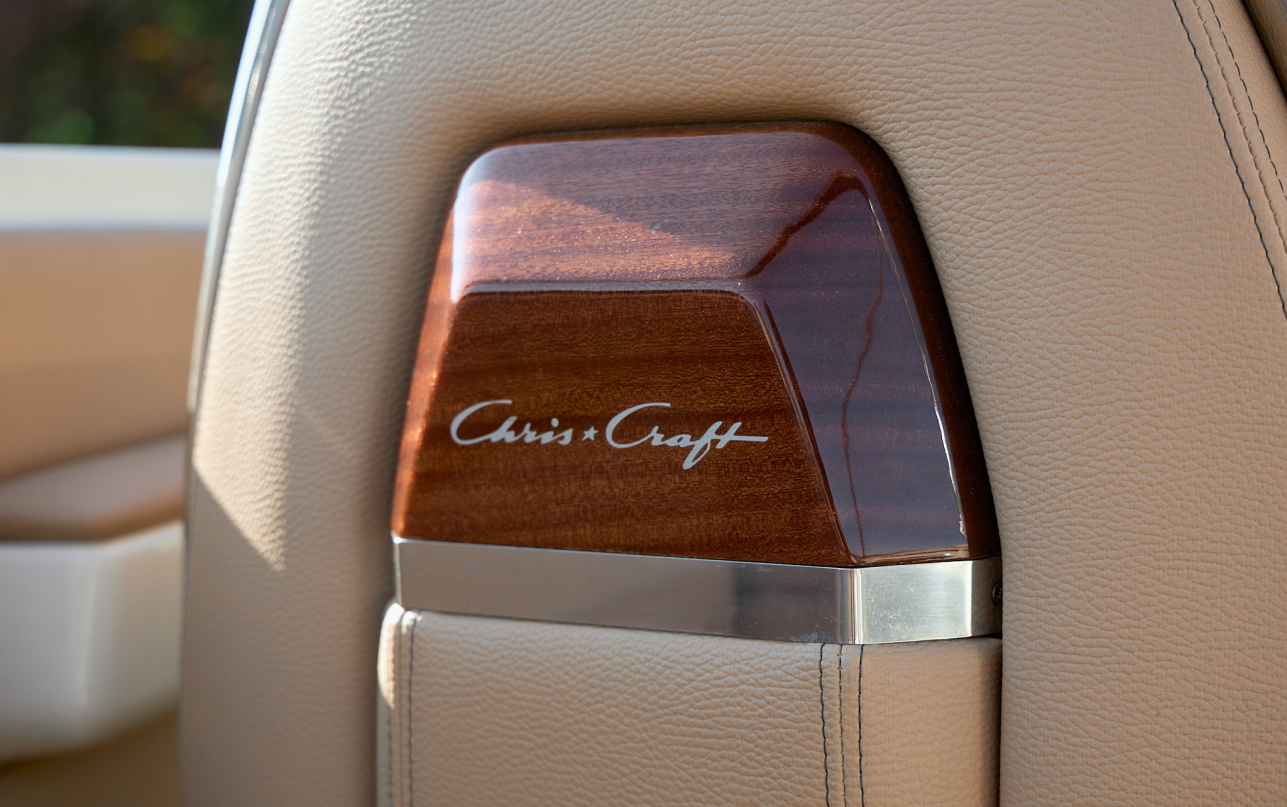 Катер Chris-Craft Launch 28 GT фото 2.15