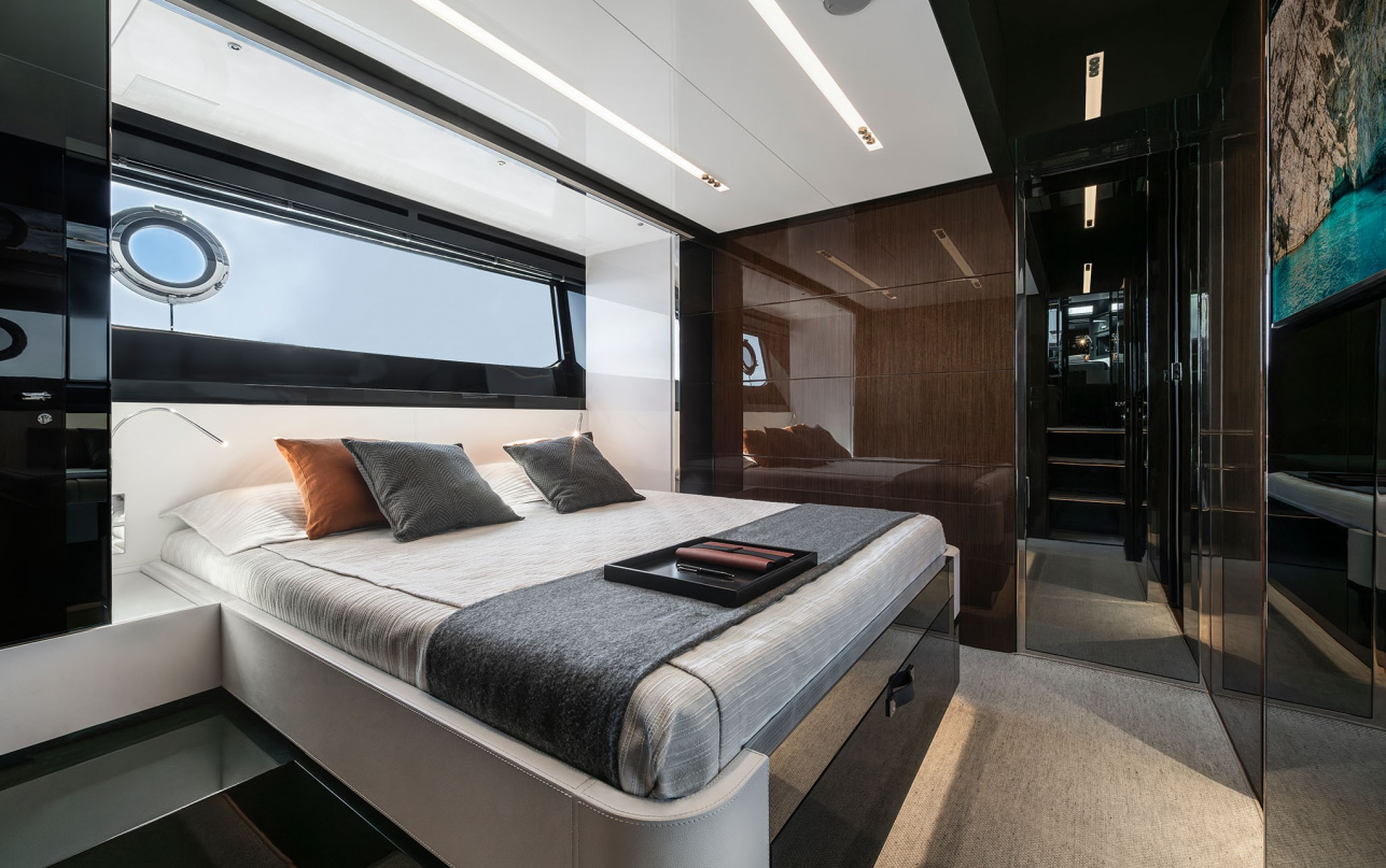 Яхта Riva 58' Capri фото 2.1