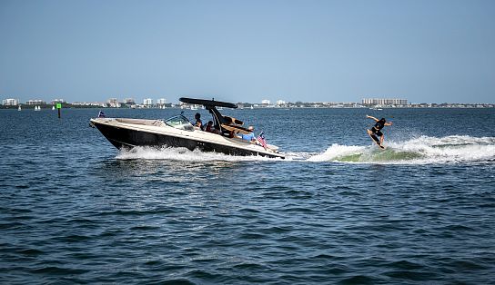 Launch 28 GT 