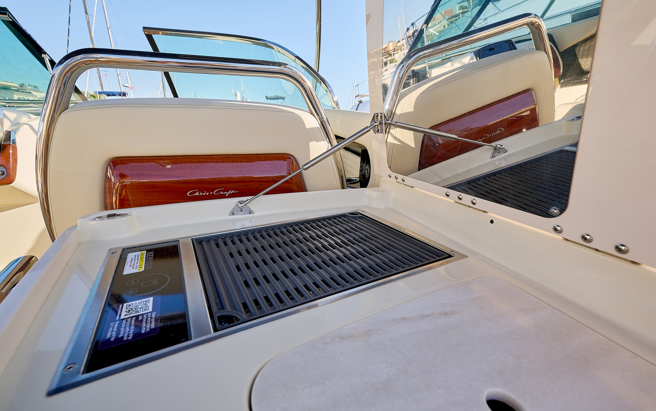 Катер Chris-Craft Launch 31GT фото 2.10