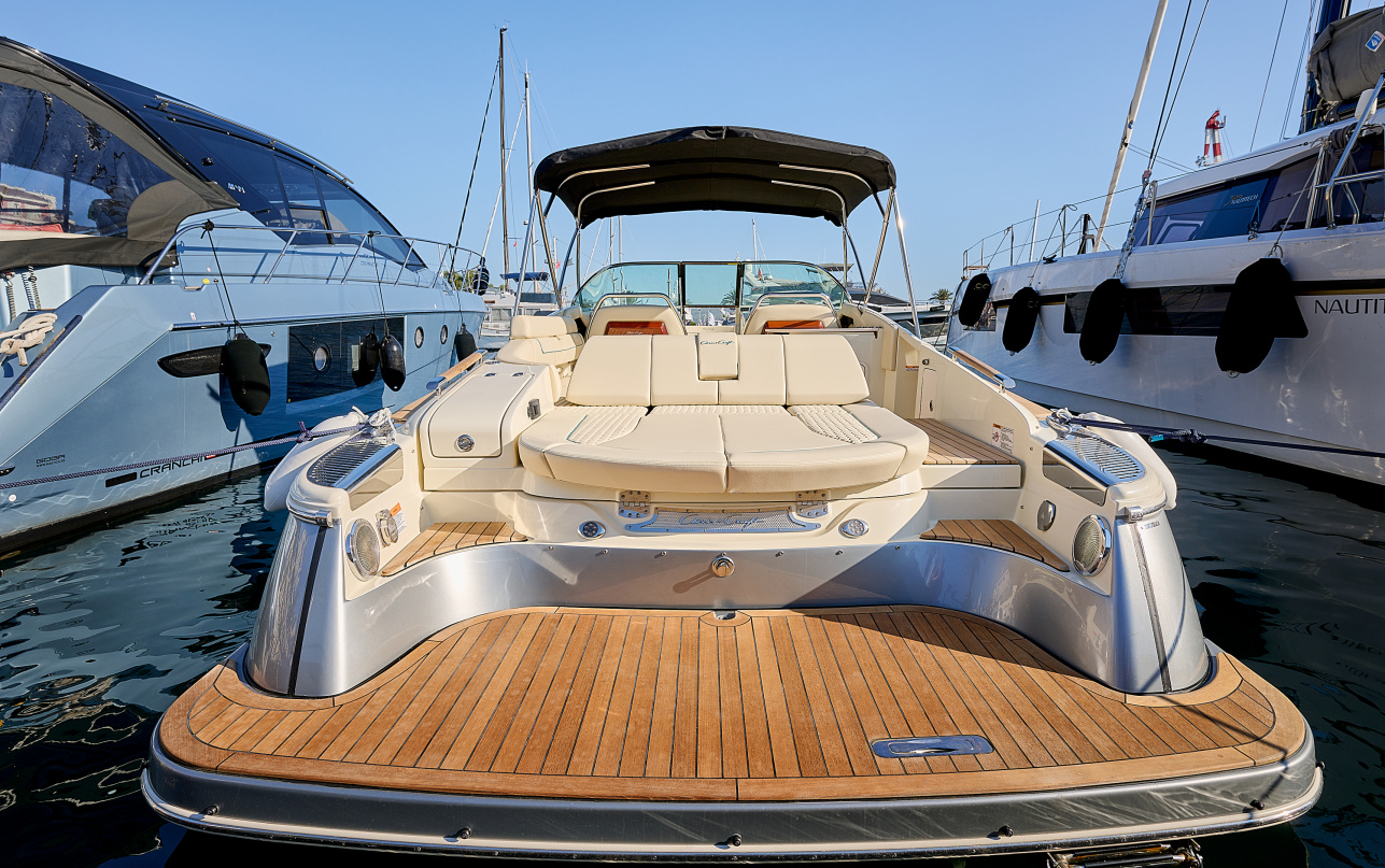 Катер Chris-Craft Launch 31GT фото 2.15