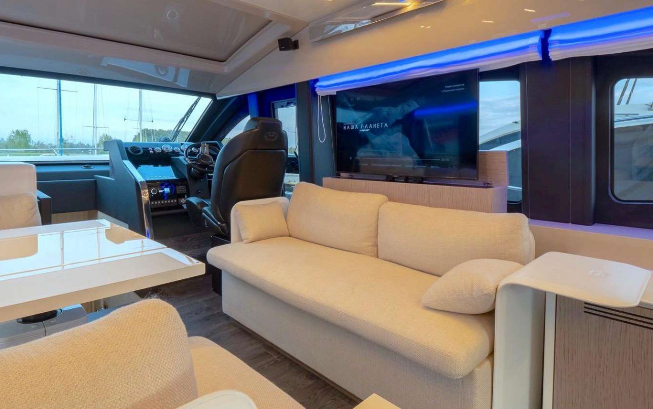 Яхта Cranchi E52S фото 1.1