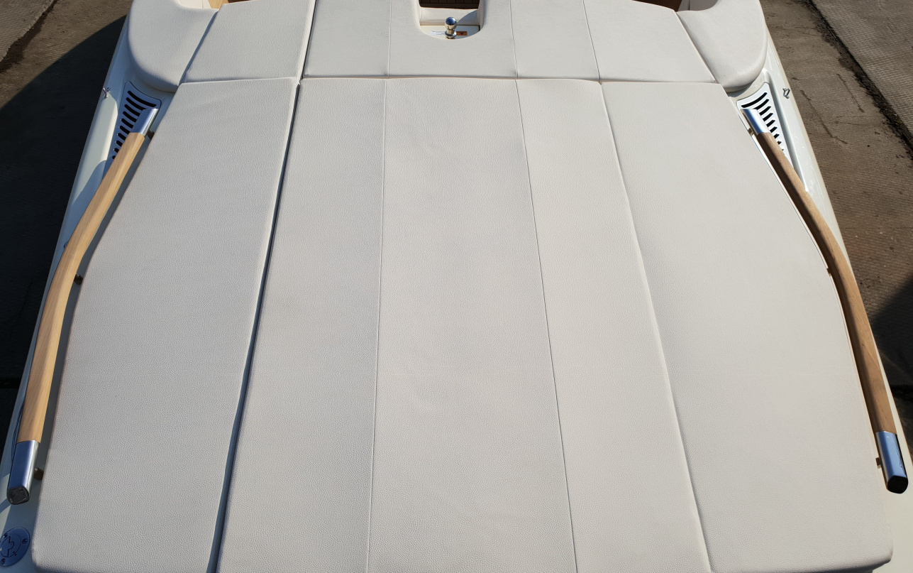 Катер Chris-Craft Capri 27 фото 1.6