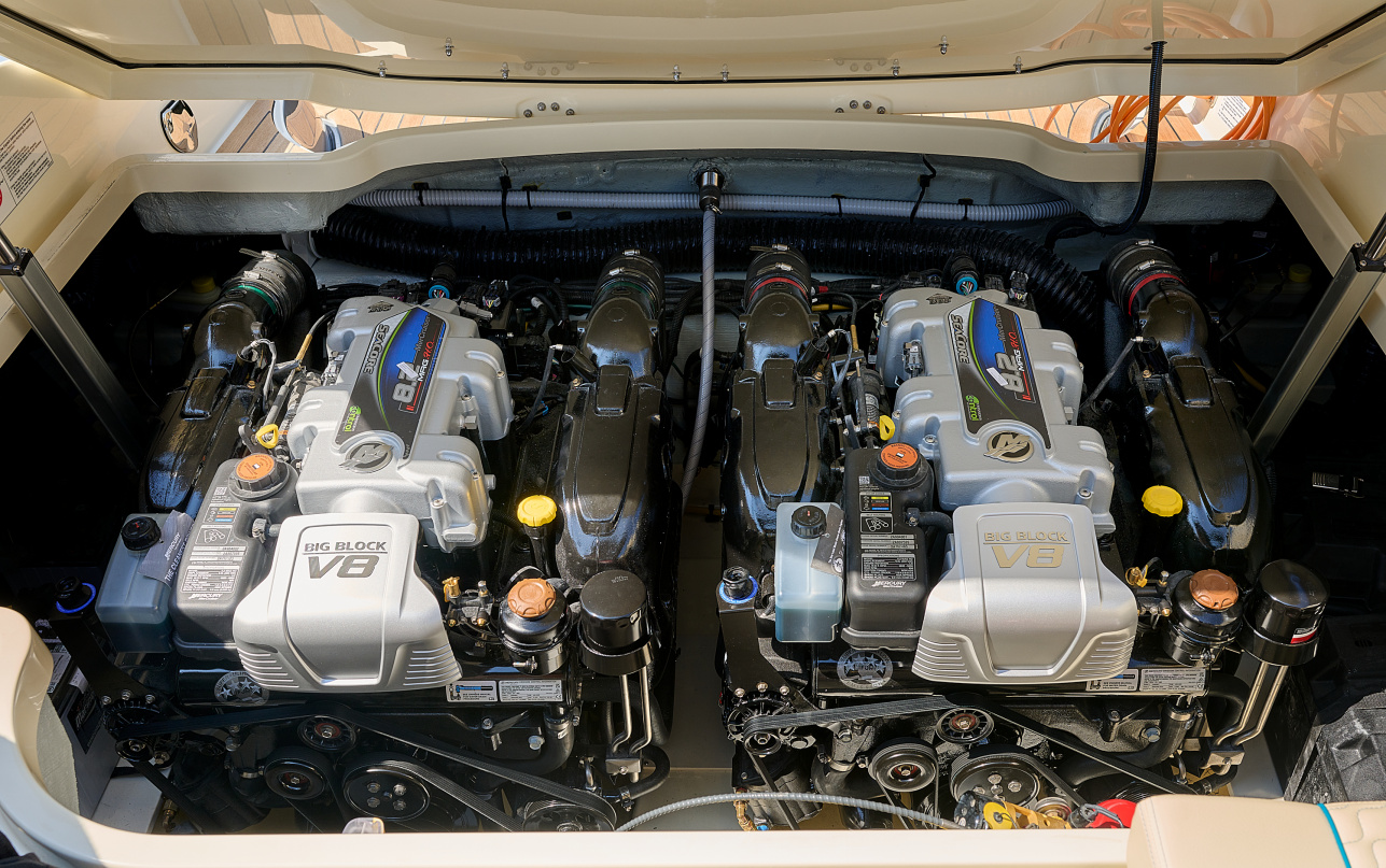 Катер Chris-Craft Launch 31GT фото 2.13