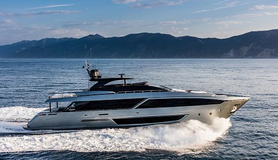 112' Dolcevita Super Project