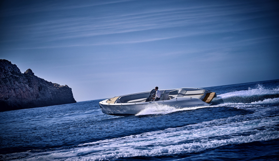 Катер Frauscher 858 Fantom Air