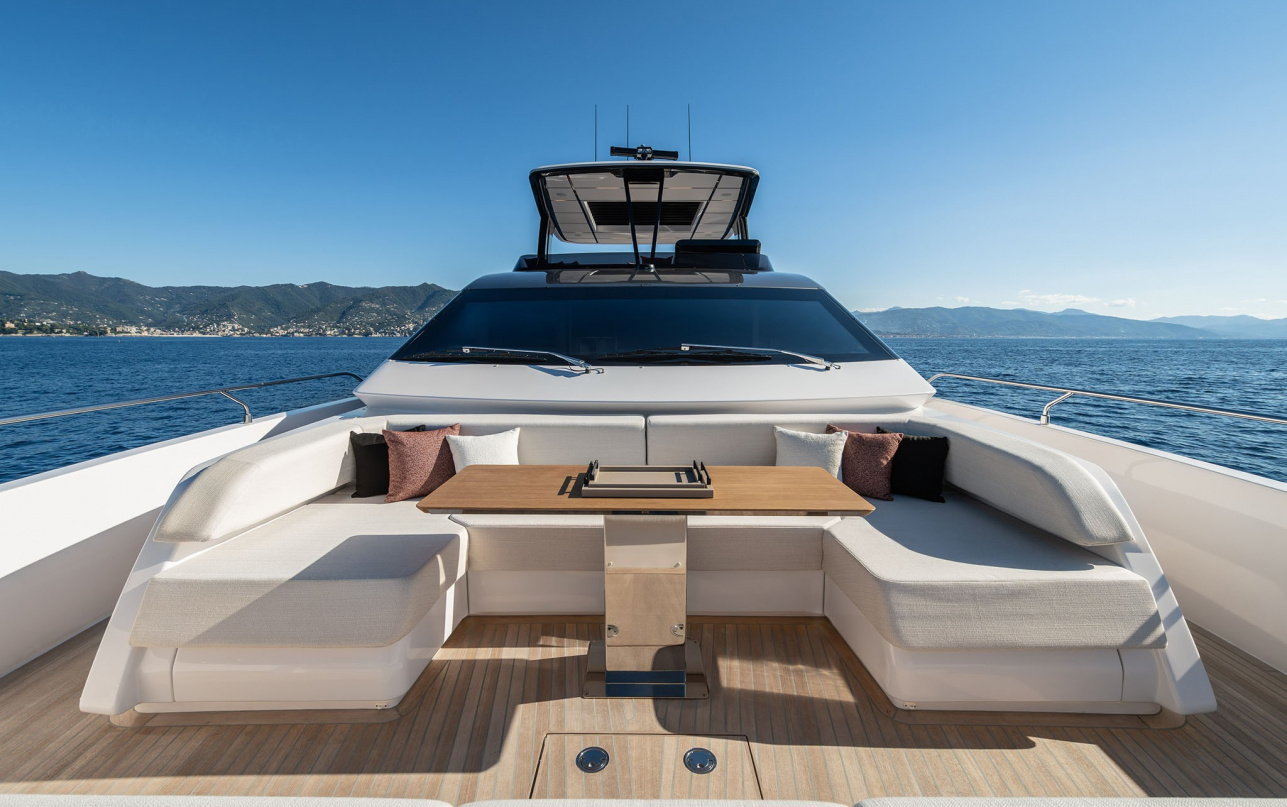 Яхта Ferretti Yachts 800 фото 2.5