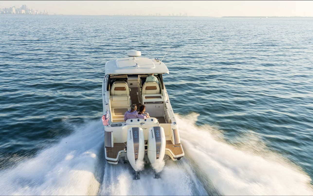 Катер Chris-Craft Calypso 32 фото 2.6