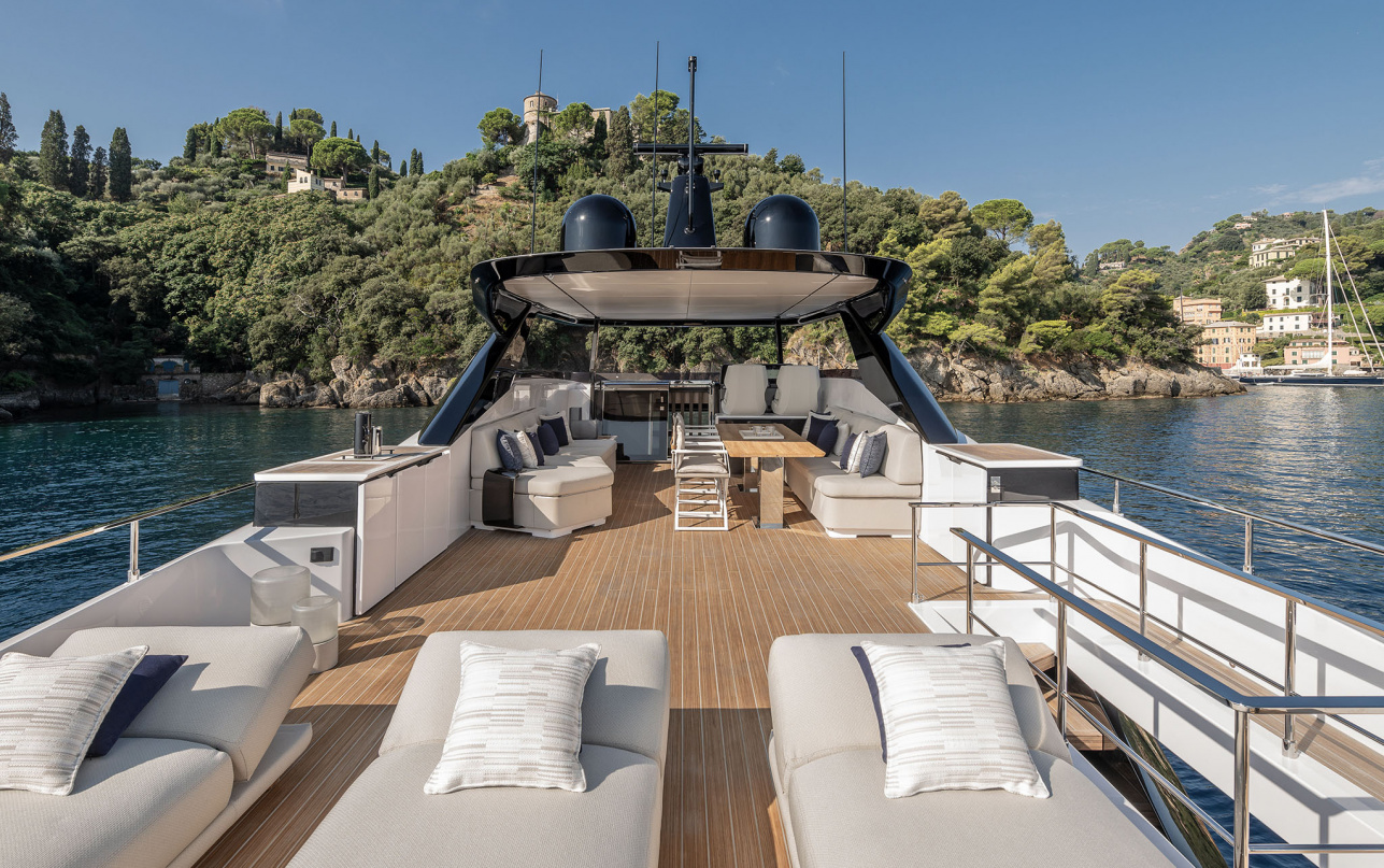 Яхта Ferretti Yachts INFYNITO 80 New фото 1.12