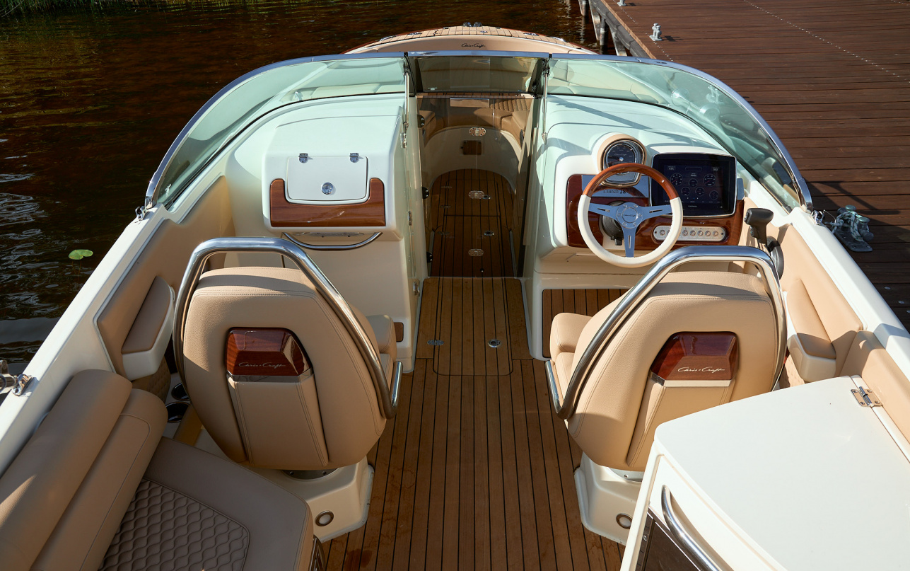 Катер Chris-Craft Launch 28 GT фото 2.14