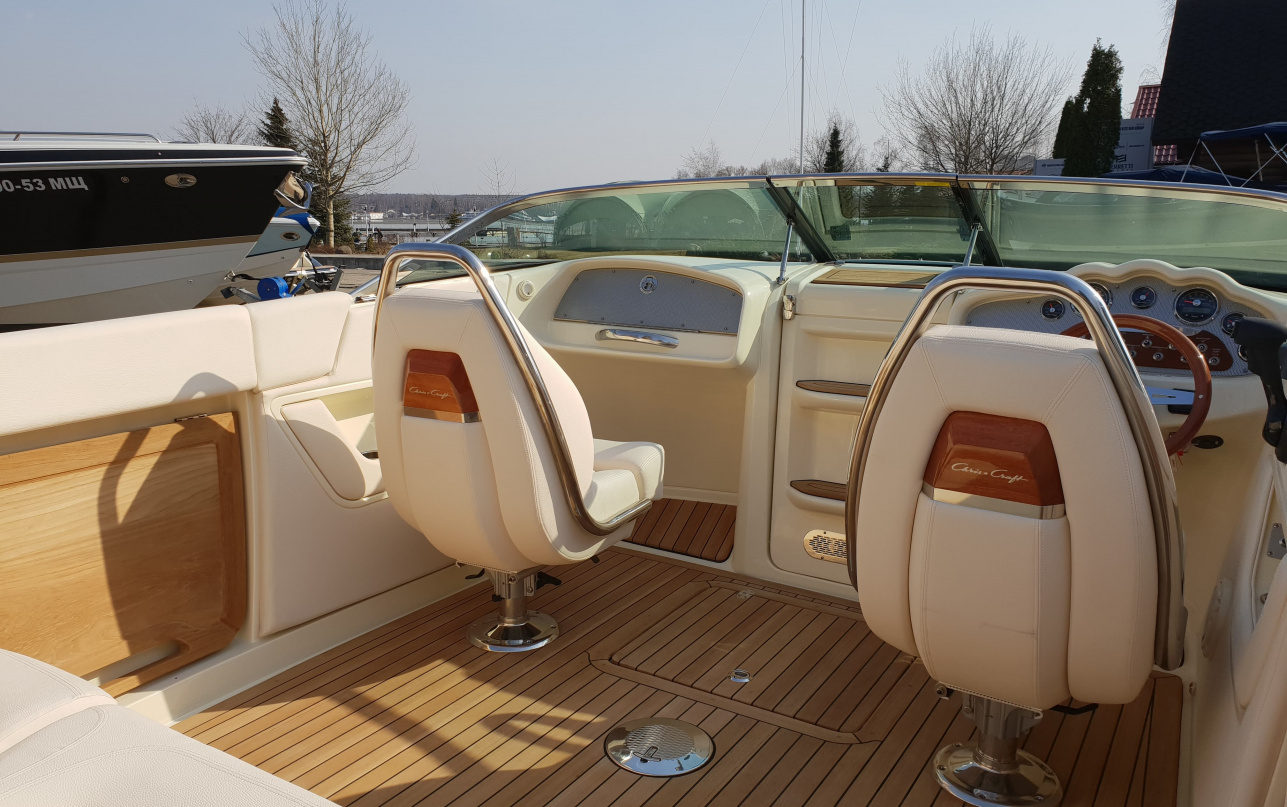 Катер Chris-Craft Capri 27 фото 2.1