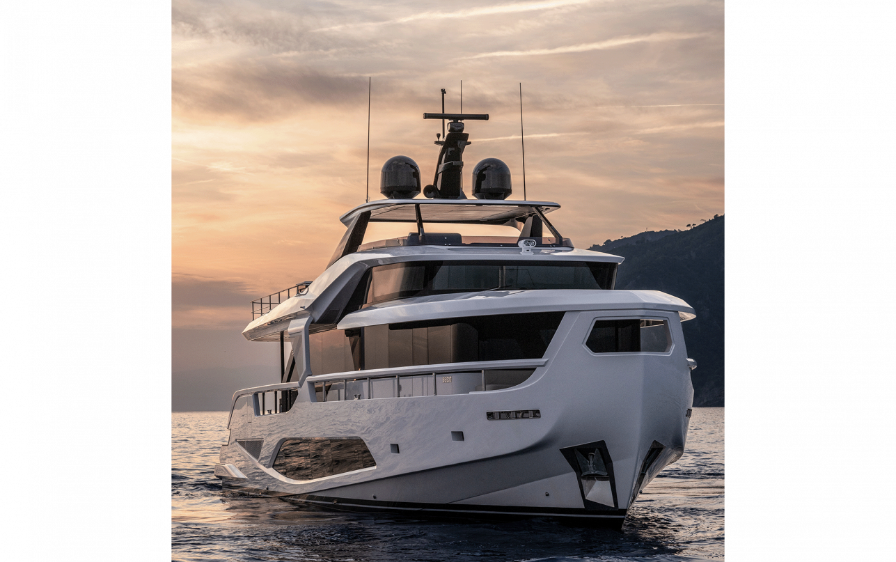 Яхта Ferretti Yachts INFYNITO 80 New фото 1.14