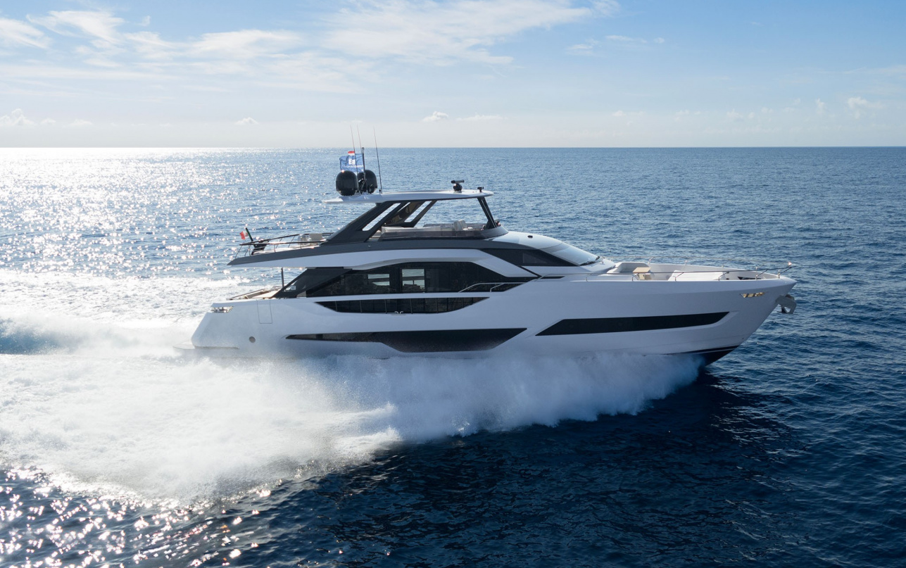 Яхта Ferretti Yachts 800 фото 1.6