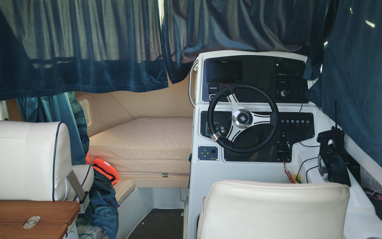 Катер Velvette 23 Active Sedan фото 1.13