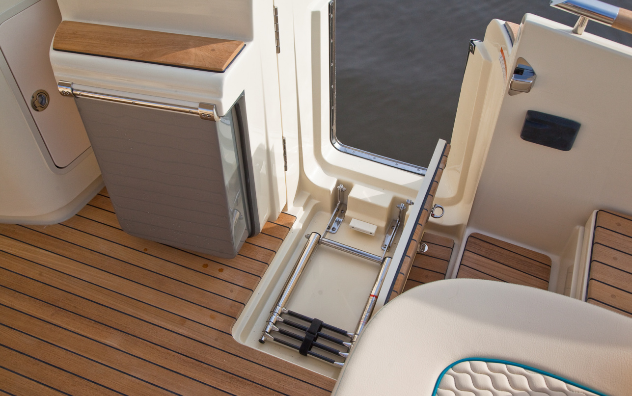 Катер Chris-Craft Launch 35 GT SURF фото 2.36