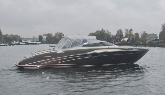 Яхта Riva Rivarama 44