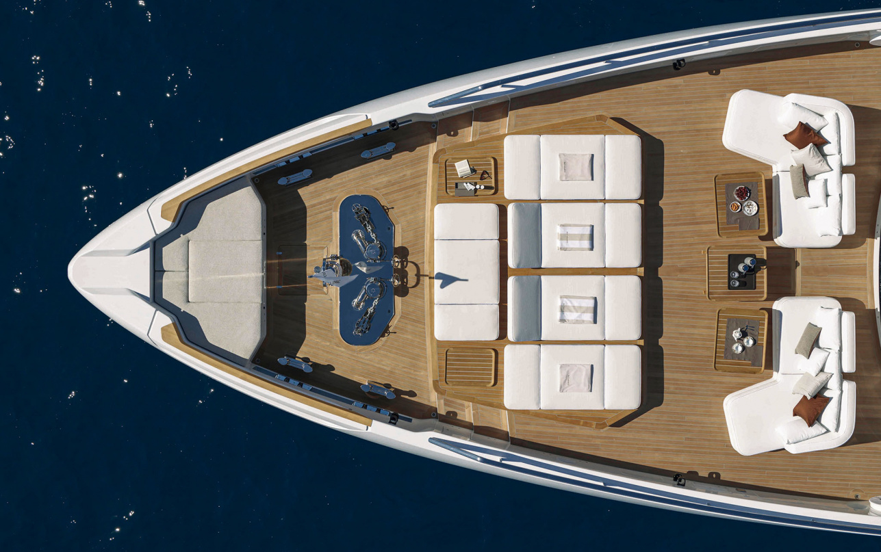 Яхта Custom Line Navetta 38 фото 2.29