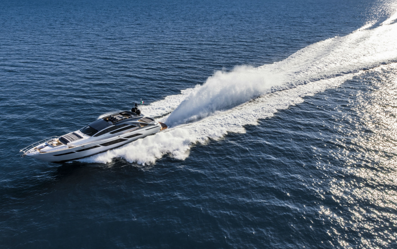 Яхта Pershing 9x фото 1.1